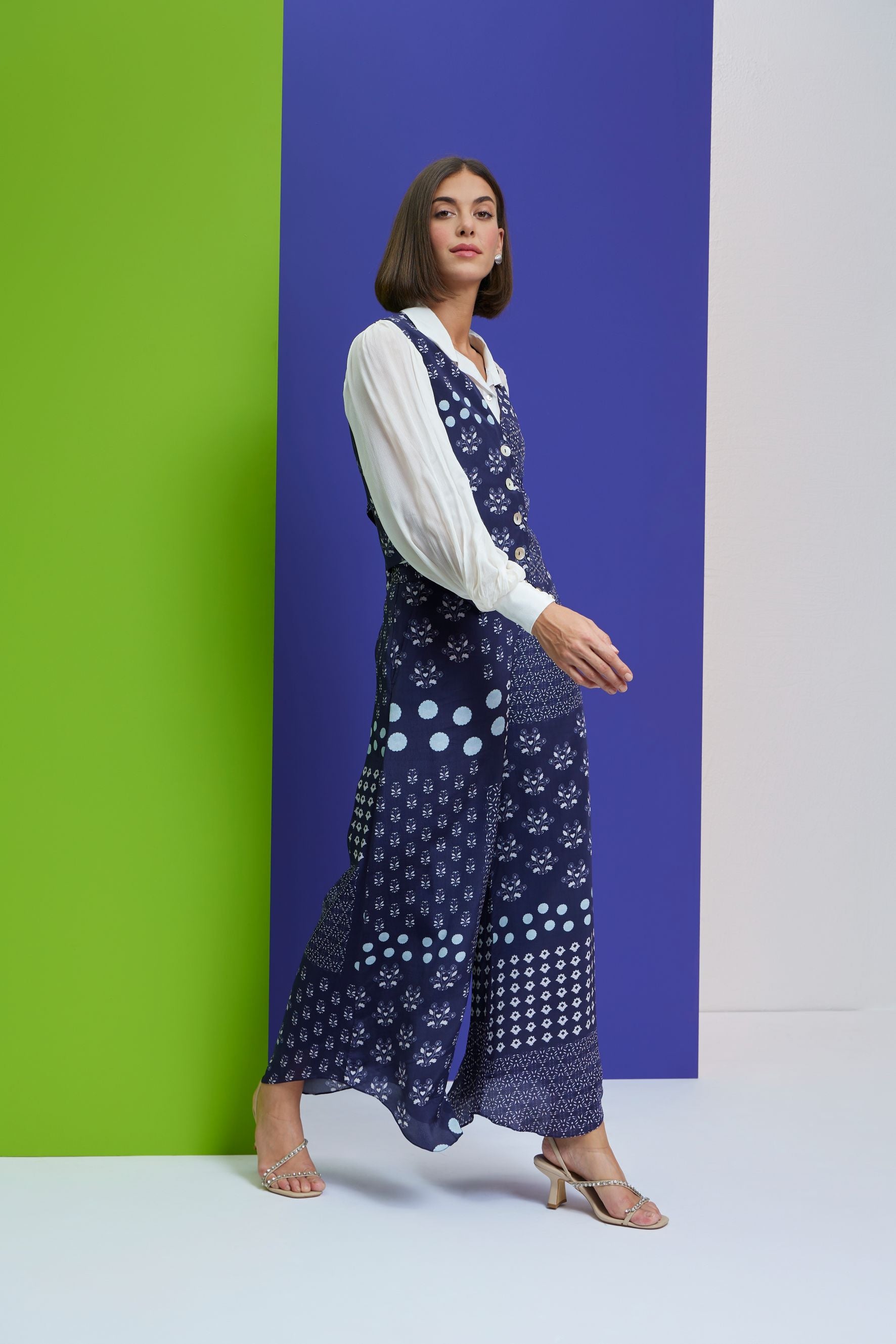 Waist coat with shirt 