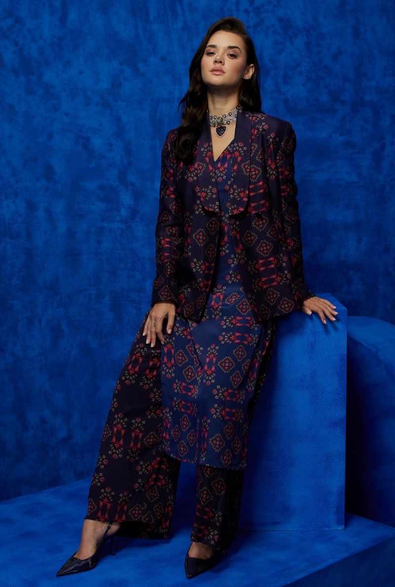 Long Tunic wivth Pleated Trouser with Blazer 1