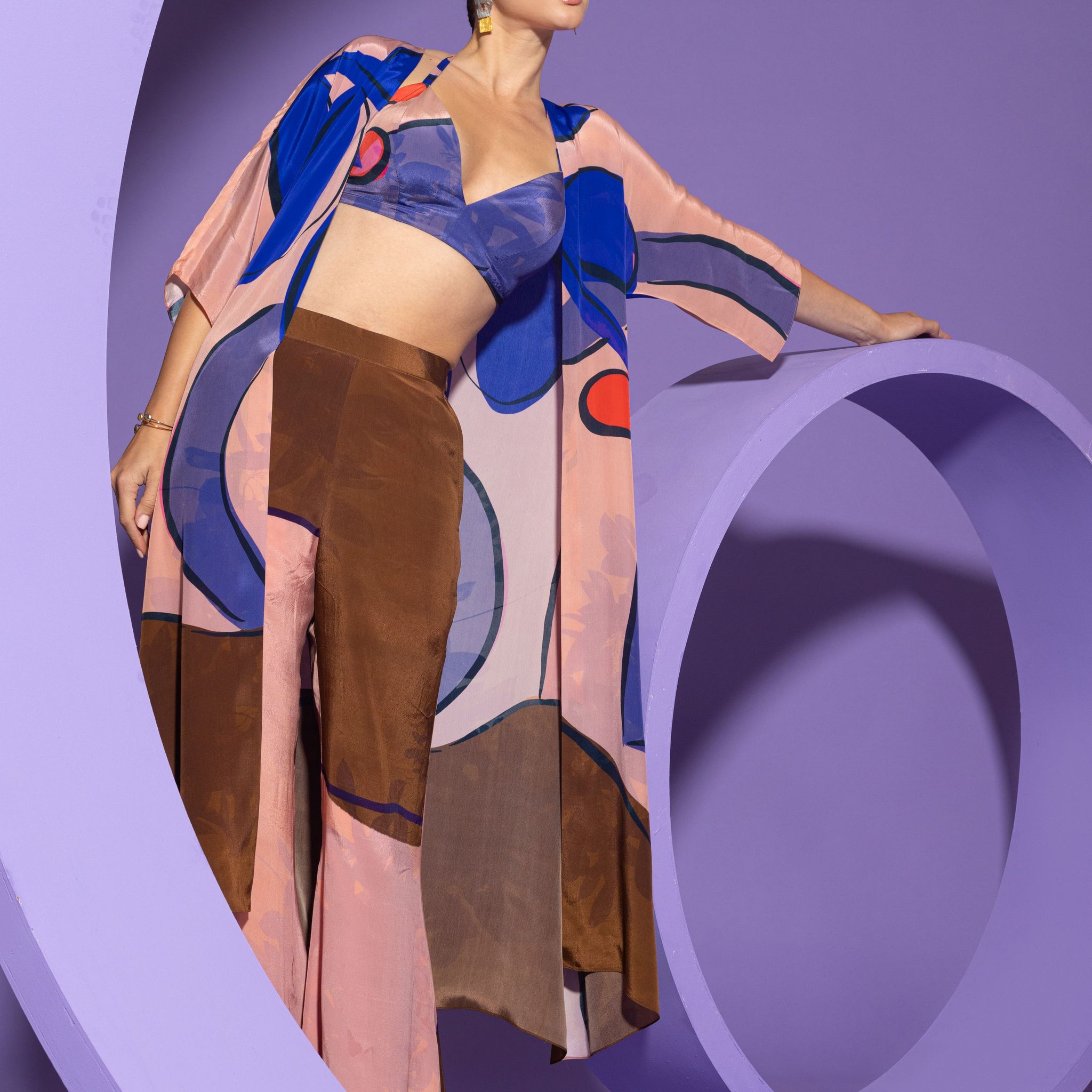 Diva - Bustier with Cape and Wide Legged Trouser
